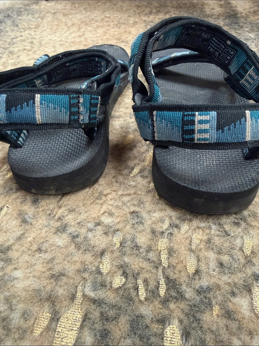 Teva mens Blue Patterned Sport Sandals | size 7